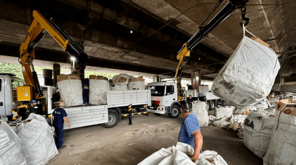 La Ciudad desalojó un predio en Parque Avellaneda ocupado por una cooperativa ligada a Grabois y crece la tensión&nbsp;política