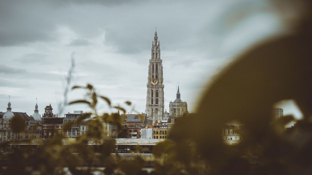 Tragedia en Bélgica: seis muertos en siniestro residencial en Amberes