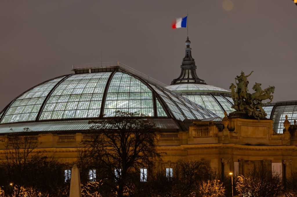 Francia aplicará toques de queda tras violencia y saqueos del fin de&nbsp;semana